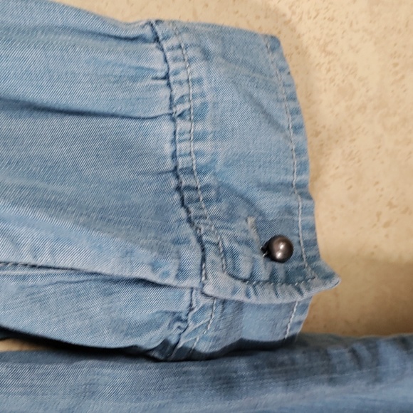 02173 Dear John Madalynn blue chambray blouse XS NWT - Picture 7 of 12